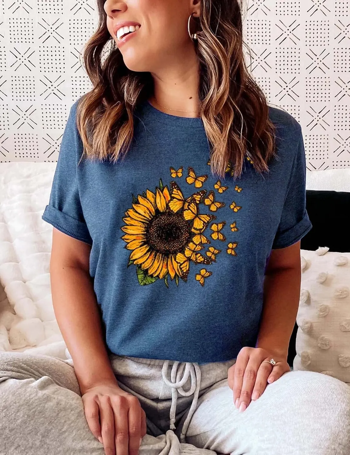 Sunflower Shirts for Women Cute Sunflower Graphic Print Tshirt Summer Casual Short Sleeve Tee Tops